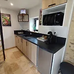 La Petite Maison Les Croix Chemins
