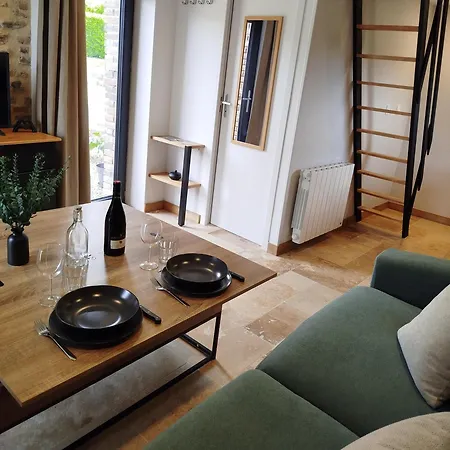 La Petite Maison * Les Croix Chemins