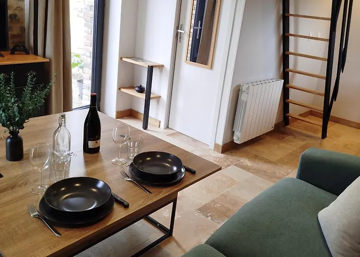 La Petite Maison * Les Croix Chemins